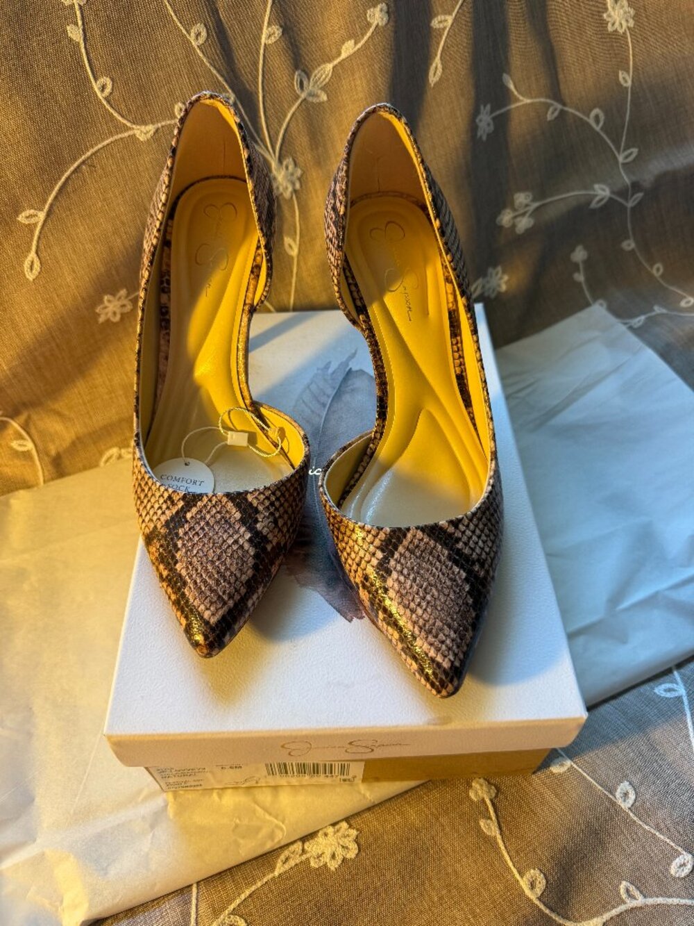 snake color heels